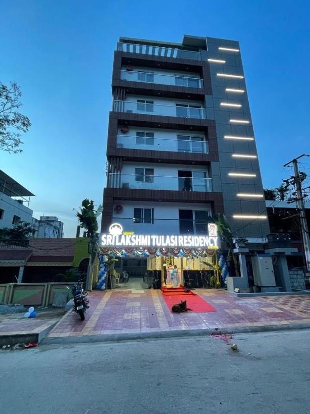Srilakshmitulasiresidency Tirupati Exterior foto